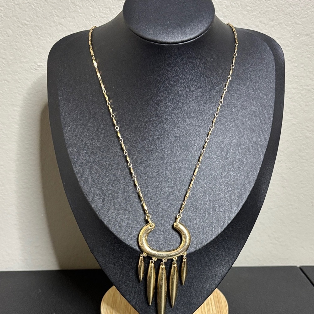 Stella & Dot Long Boho Gold Tone Chain Dangle Pendant Necklace